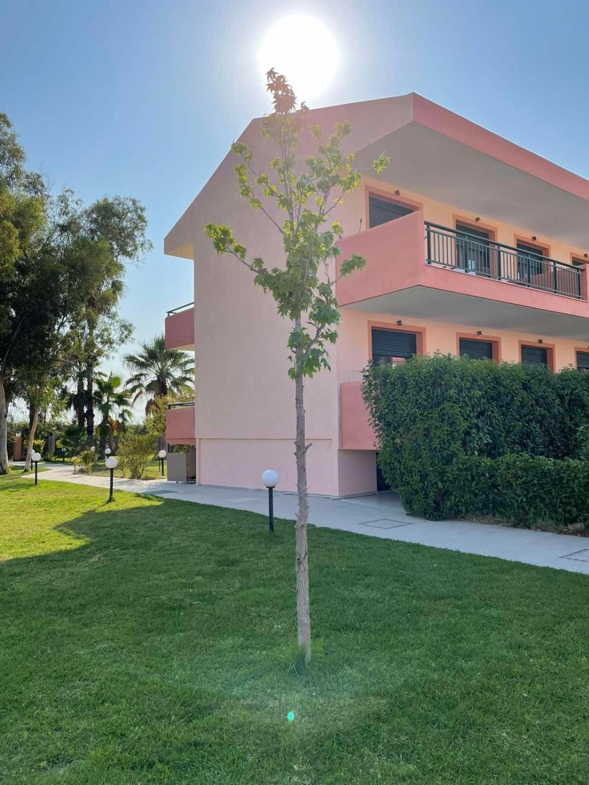 Stefania Sun Apartments Nikiti  Exterior photo